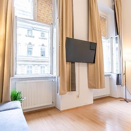 City-Linked 2Br Apartment Near Wiener Stadthalle 外观 照片