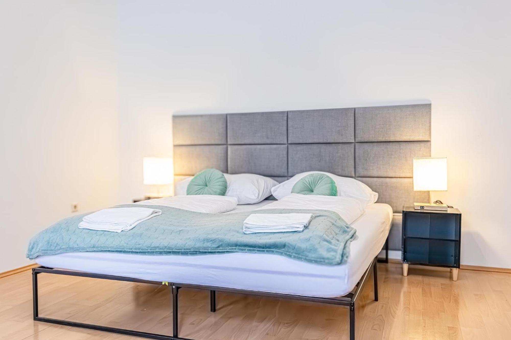 City-Linked 2Br Apartment Near Wiener Stadthalle 外观 照片