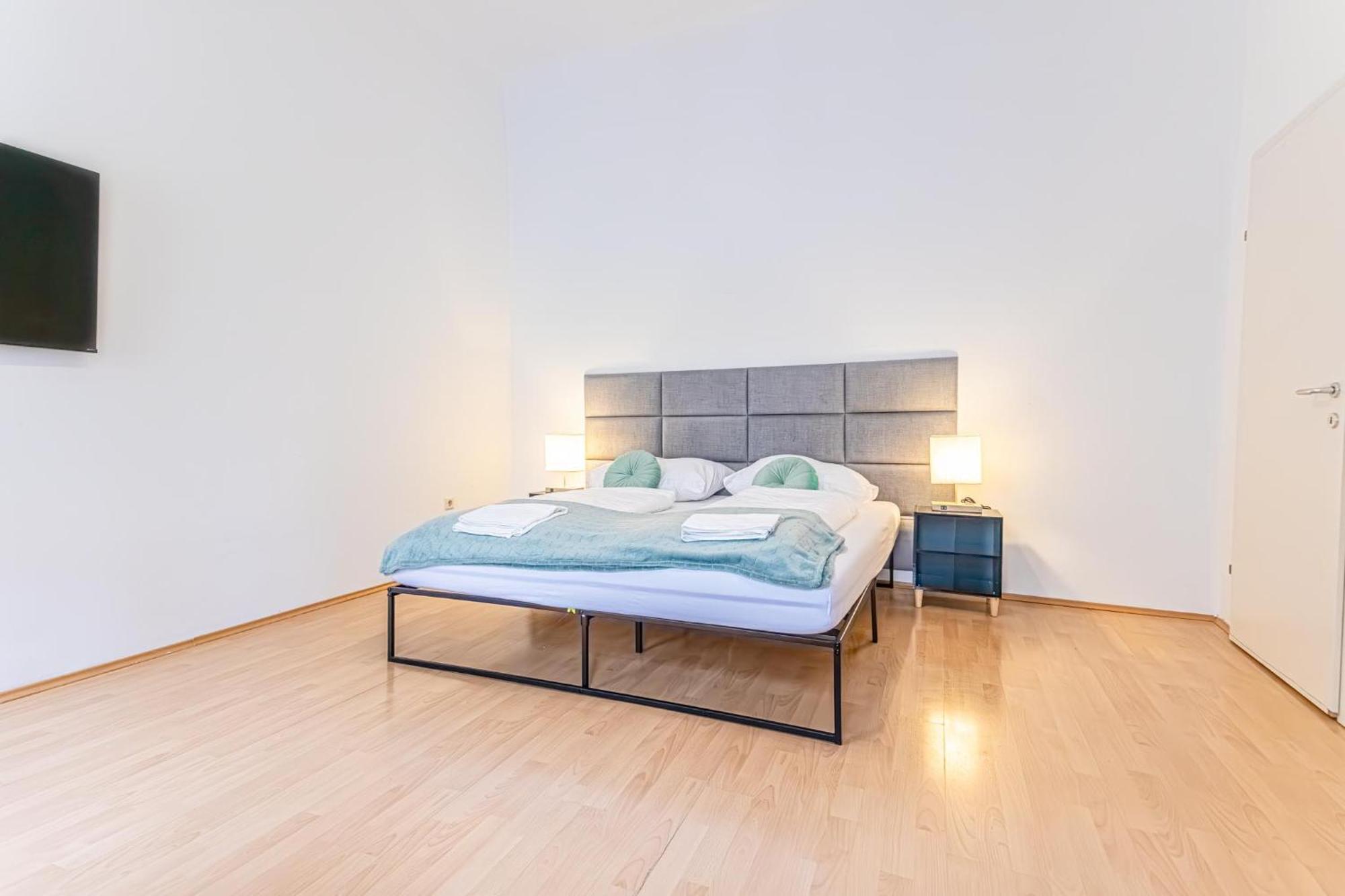 City-Linked 2Br Apartment Near Wiener Stadthalle 外观 照片
